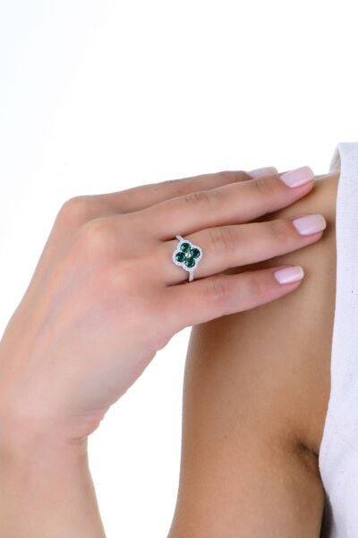 Gümüş rodyumlu yeşil zirkon taşlı trifolium yonca yüzük