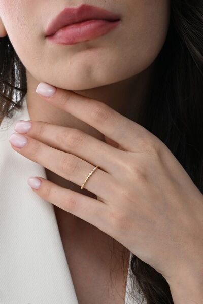Gümüş altın yaldızlı zirkon taşlı linea yüzük  SGTL12870GOLD