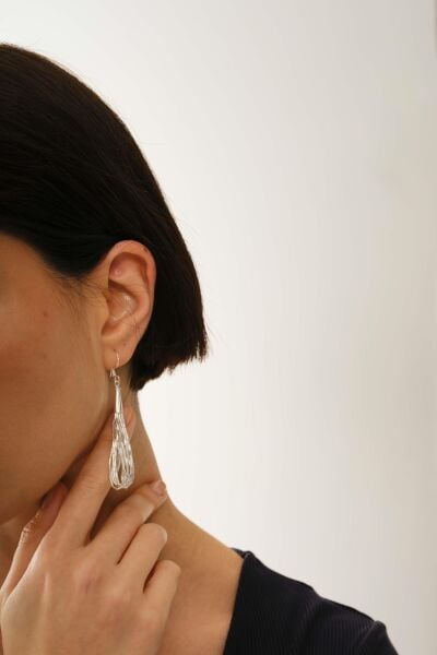 Gümüş özel tasarımlı modern görünümlü 14 sıra likit küpe SGTL12809GUMUS