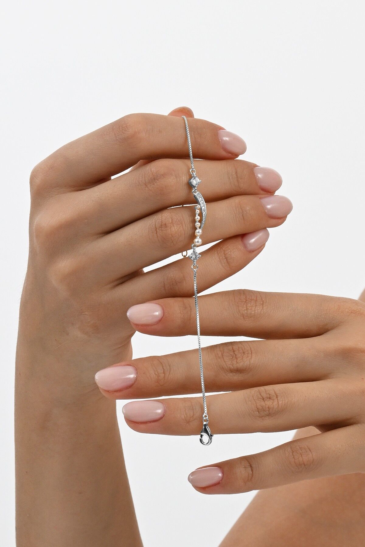 925 ayar gümüş rodyumlu inci ve zirkon taşlı parıltı seli gümüş bileklik SGTL13060RODAJ