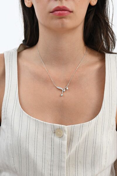 925 Ayar gümüş rodyumlu zirkon taşlı sarkan laleler tomurcuk kolye SGTL13092RODAJ