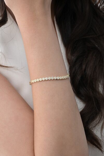 Gümüş altın yaldızlı zirkon taşlı modern görünümlü çiçek zinciri bileklik SGTL12850GOLD