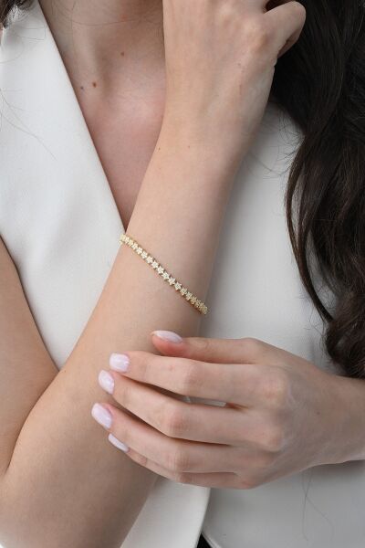 Gümüş altın yaldızlı zirkon taşlı modern görünümlü kayan yıldızlar bileklik SGTL12851GOLD