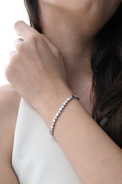 Gümüş rodyumlu zirkon taşlı modern görünümlü sevgi zinciri bileklik SGTL12854RODAJ