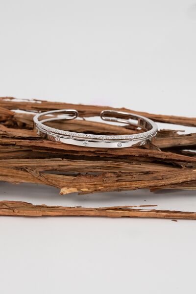 925 ayar gümüş rodyumlu zirkon taşlı özel kilit  tasarım bilezik SGTL13041RODAJ