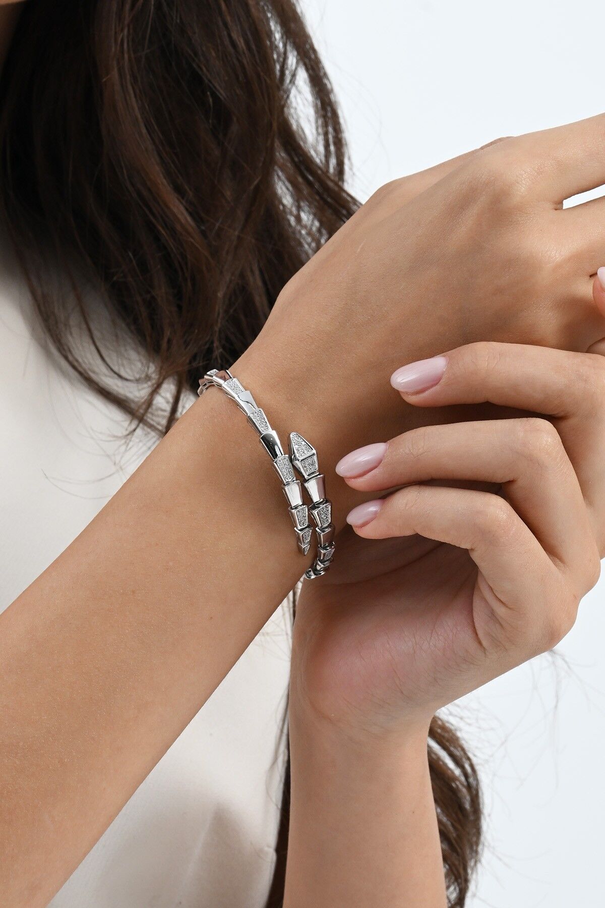 925 ayar gümüş rodyumlu zirkon taşlı özel tasarım yılan bilezik SGTL13043RODAJ