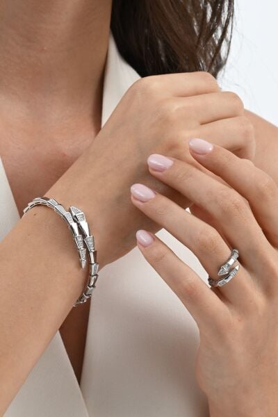 925 ayar gümüş rodyumlu zirkon taşlı özel tasarım yılan bilezik ve yüzük seti SGTL13046RODAJ