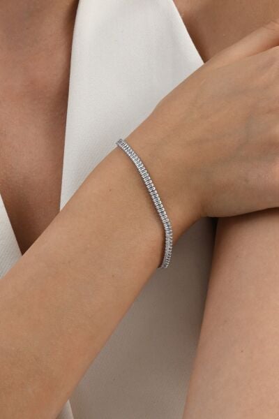 Gümüş rodyumlu baget kesim zirkon sıra taşlı su yolu modeli gümüş bileklik  SGTL13051RODAJ