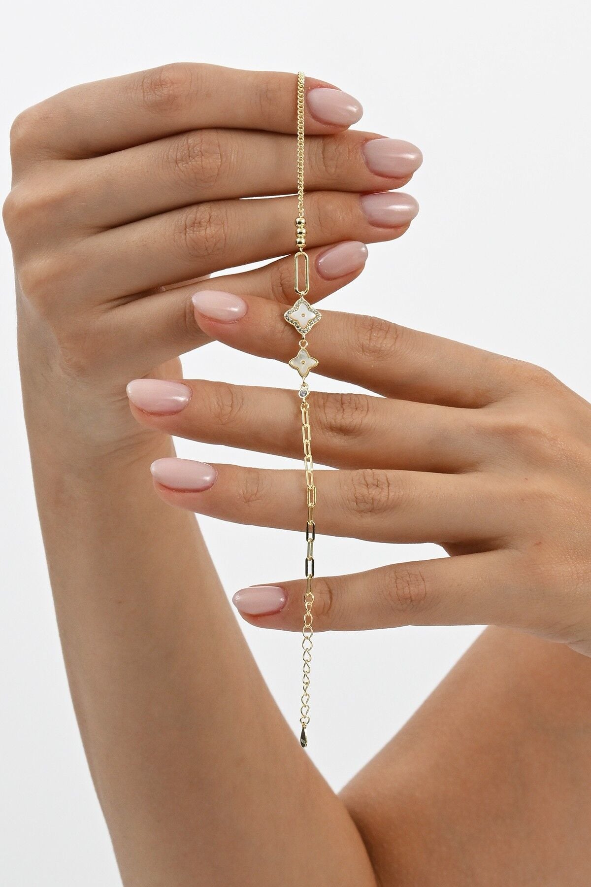 925 ayar gümüş altın yaldızlı ataç zincir detaylı ikili yonca gümüş bileklik SGTL13062GOLD