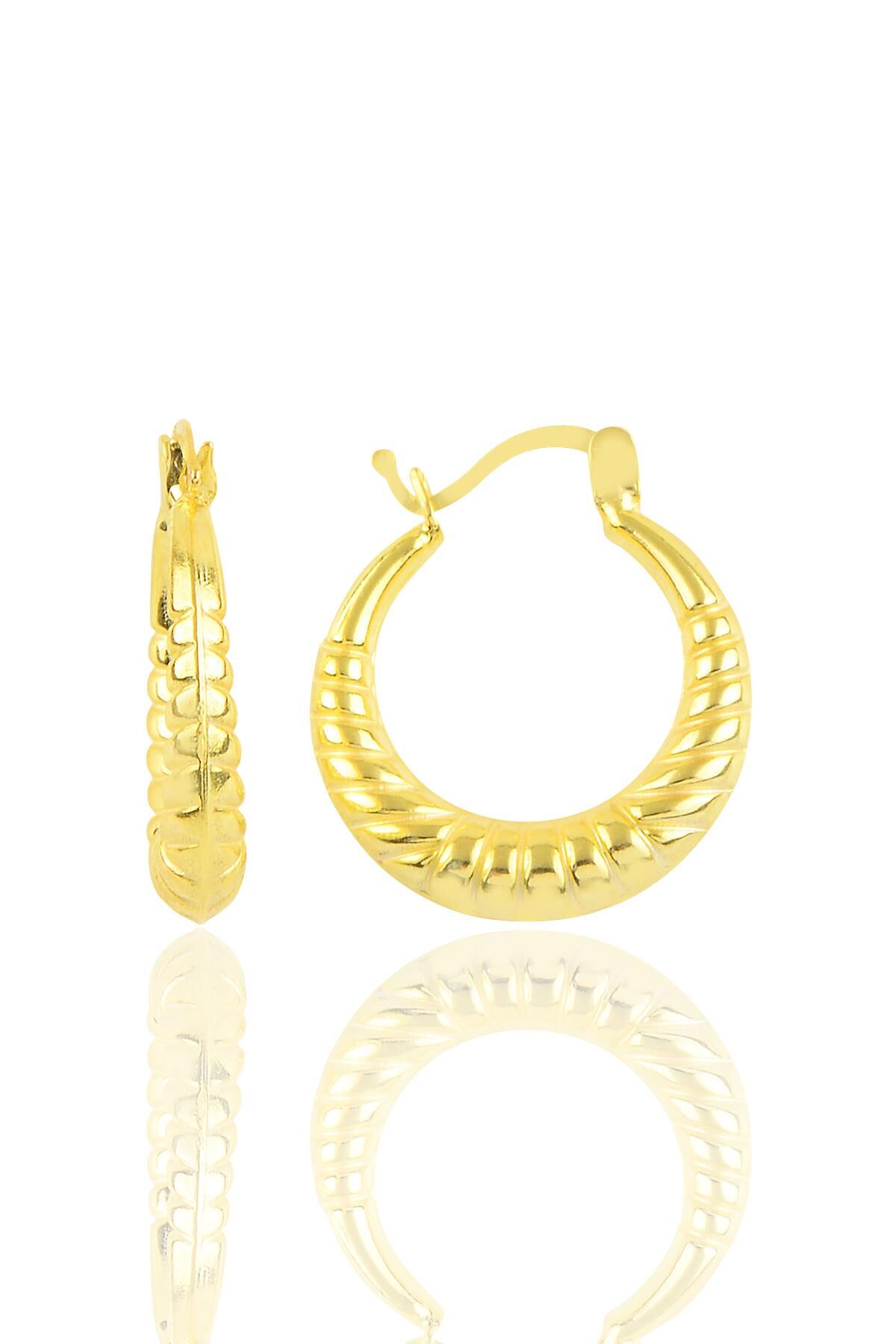Gümüş altın yaldızlı orta boy desenli  gümüş şarnel küpe  SGTL10702GOLD
