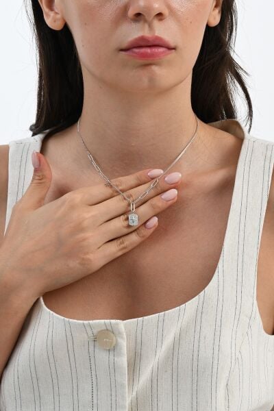 925 Ayar gümüş rodyumlu zirkon taşlı ataç zincir detaylı künye modeli kuzey yıldızı kolye SGTL13091RODAJ