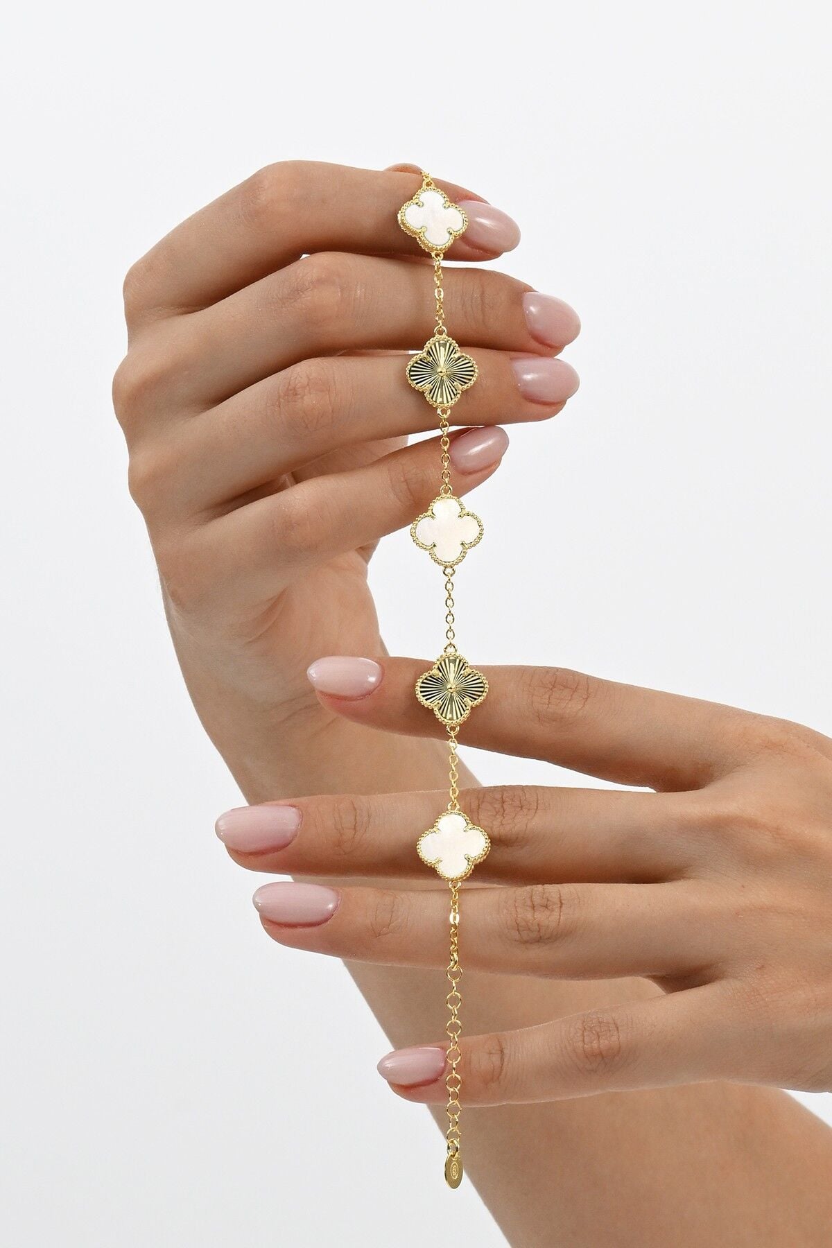 Gümüş altın yaldızlı sedef taşlı tasarım yonca bileklik SGTL12560BEYAZ