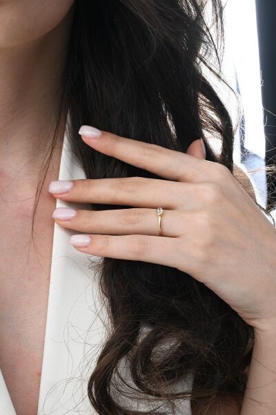 Gümüş altın yaldızlı mekik kesim zirkon taşlı zarif yüzük SGTL12868GOLD