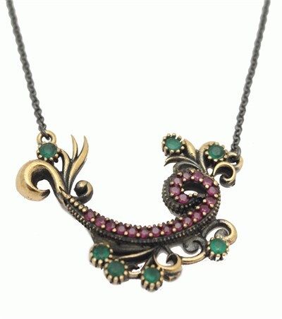 kök yakut ve kök zümrüt  taşlı tasarım vav kolye kolye5135