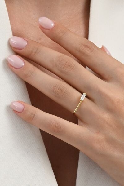 Gümüş altın yaldızlı baget kesim zirkon taşlı geometrik yüzük