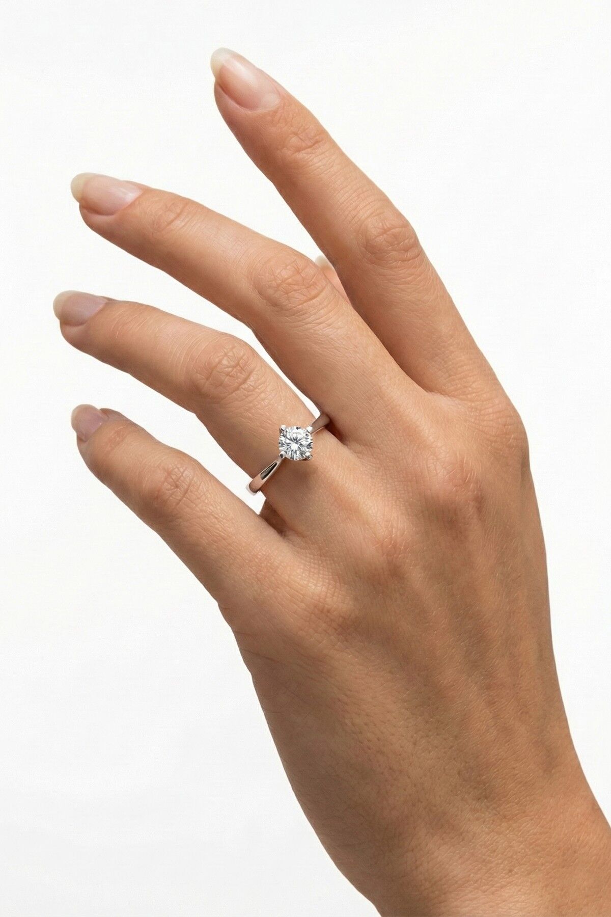 925 Ayar Gümüş Yüzük Birinci Kalite Zirkon Taşlı Pırlanta Montür Klasik Tektaş Kadın Yüzük - Beyaz Altın Kaplama Zirkon Taşlı